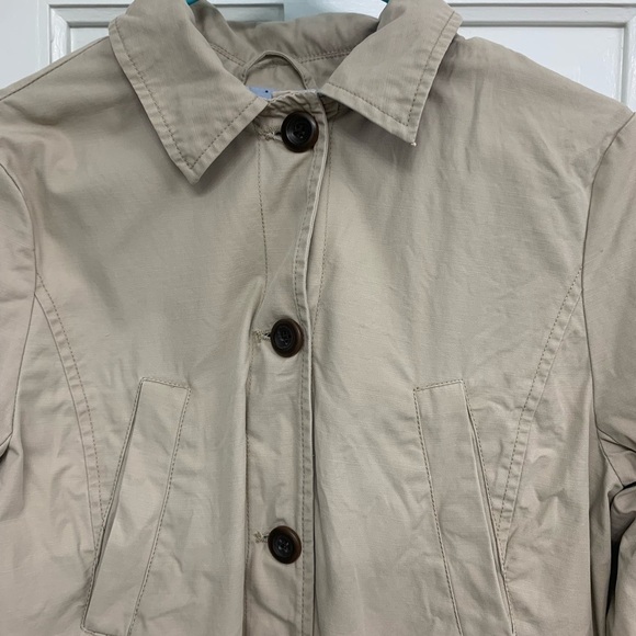🎉GAP lightweight, snap button, lined windbreaker size M - Picture 2 of 12
